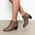 SCHLICHTE DAMEN-STIEFELETTEN MIT SPITZER ZEHENPARTIE UND BLOCKABSATZ